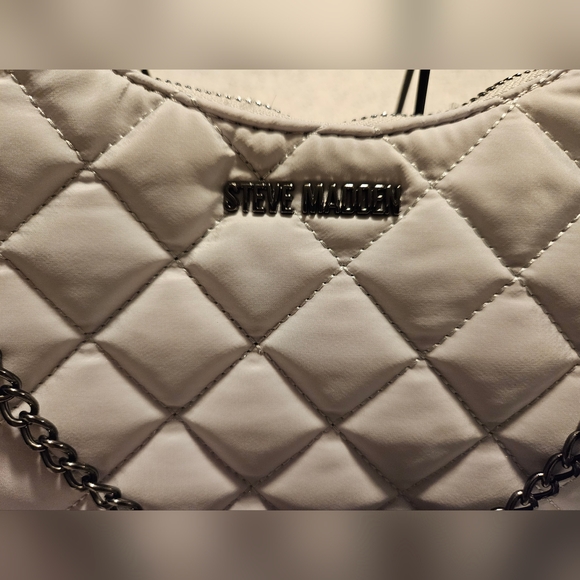 NWT Steve Madden 2 Pc Grey Quilted Convertable Crossbody Women's Bag - Picture 4 of 12